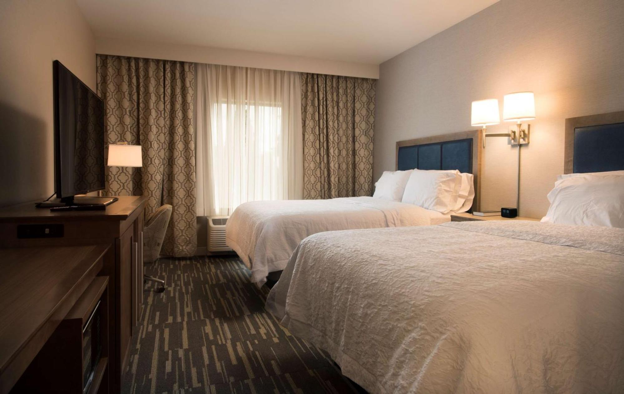 Hampton Inn & Suites Seattle/Redmond Wa Bagian luar foto